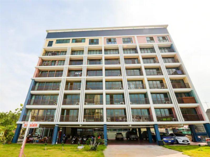 מלון פאטאיה Super Oyo 458 Nakorn Siam Boutique מראה חיצוני תמונה